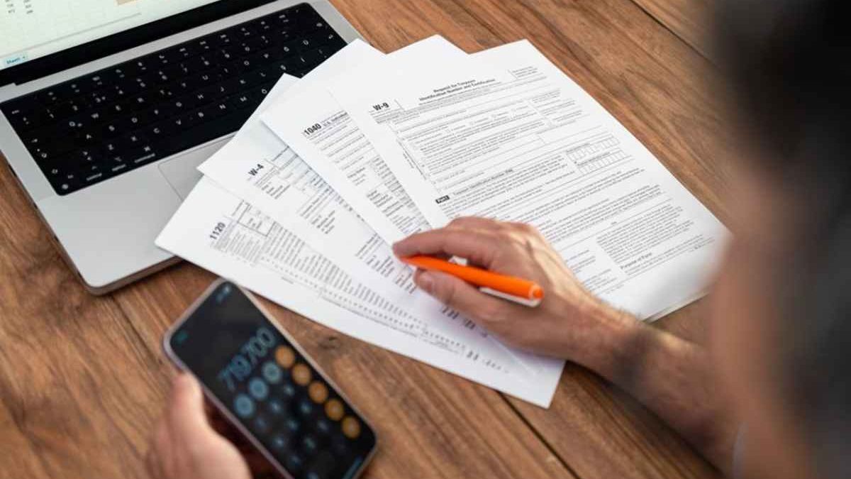Receipts, Records & Retention: What the IRS Actually Expects